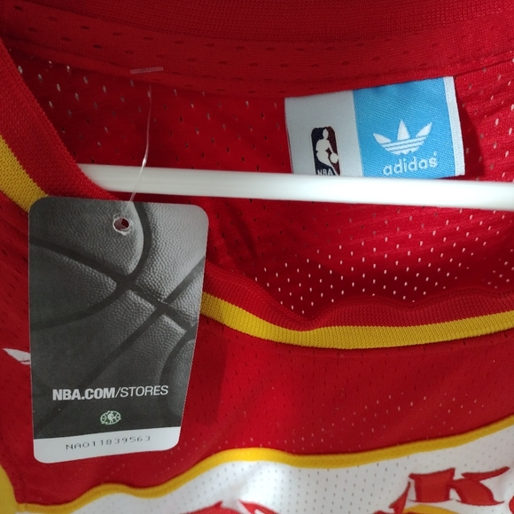 Got a adidas hardwood classic jersey, Spud Webb jersey size xL men, - Picture 3 of 4